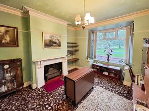 Dining room- click for photo gallery